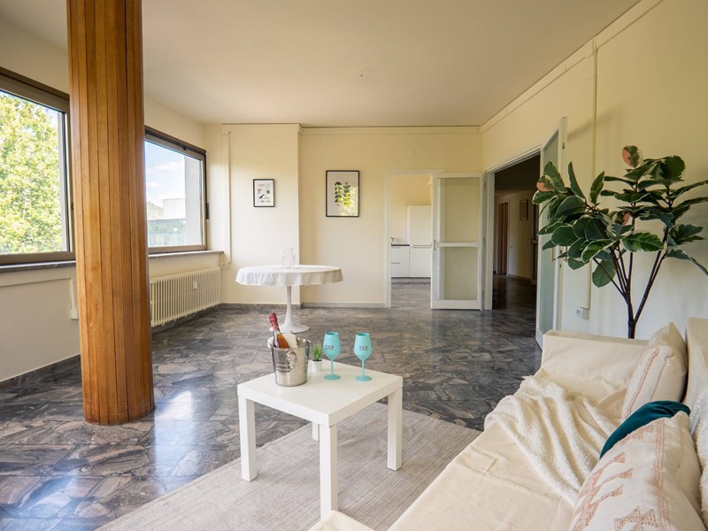 Appartamento in Vendita a Prato, 165'000&euro;, 136 m²