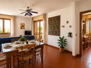 Trilocale in Vendita a Montechiarugolo, 148'000&euro;, 104 m²