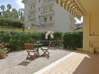 Trilocale in Vendita a Sanremo, 235'000&euro;, 78 m²