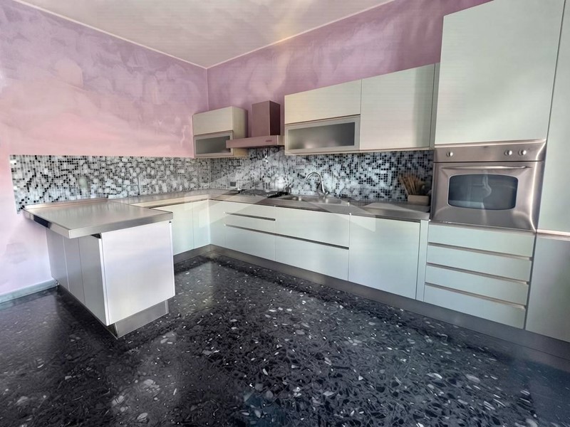 Quadrilocale in Affitto a Campobasso, 230&euro;, 110 m²