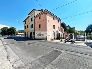 Trilocale in Vendita a Massarosa, 155'000&euro;, 89 m²
