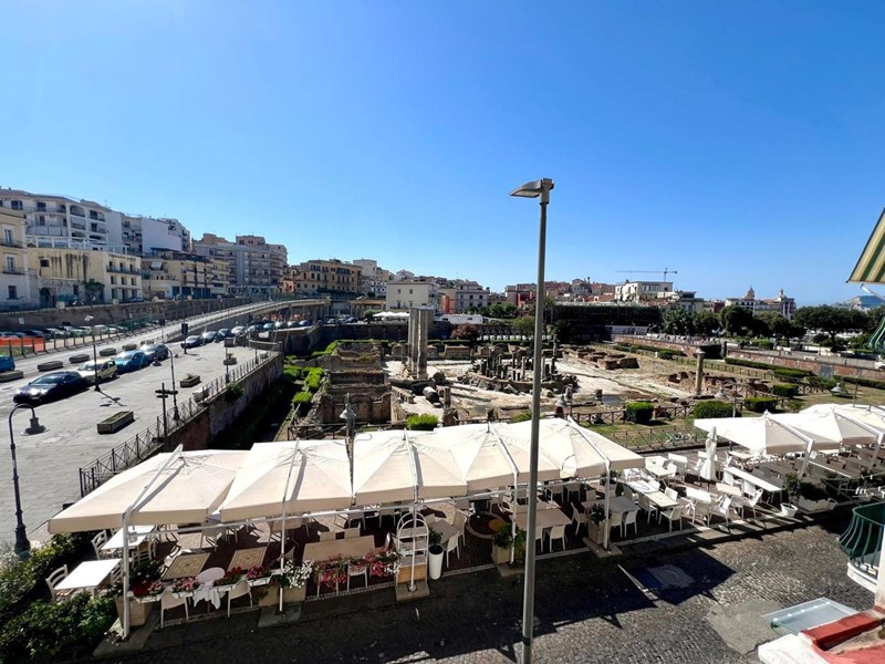 Trilocale in Vendita a Pozzuoli, 150'000&euro;, 64 m²