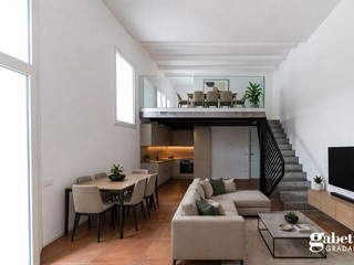Trilocale in Vendita a Pesaro, 449'000&euro;, 134 m², con Box