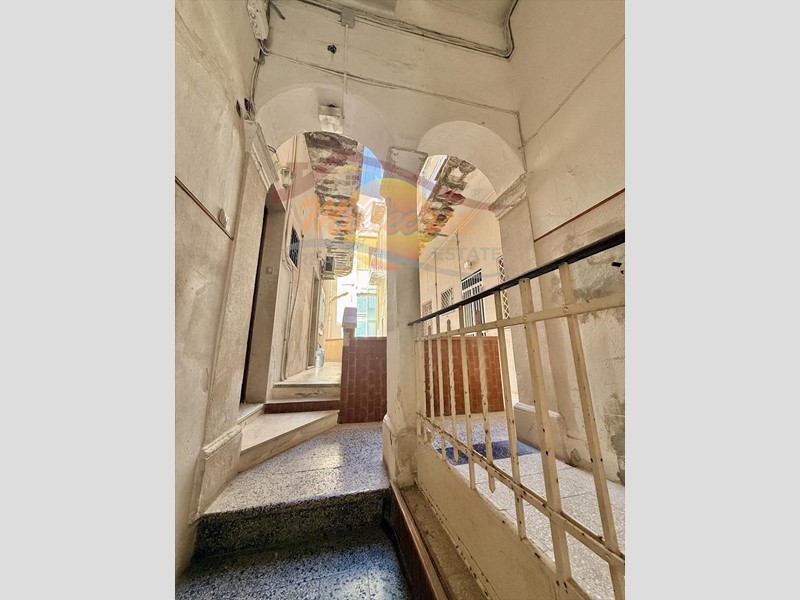 Quadrilocale in Vendita a Siracusa, zona Adda -Gelone - Borgata, 88'000&euro;, 90 m²
