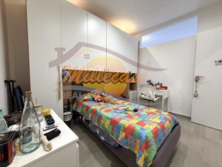 Quadrilocale in Vendita a Siracusa, zona Adda -Gelone - Borgata, 128'000&euro;, 90 m²