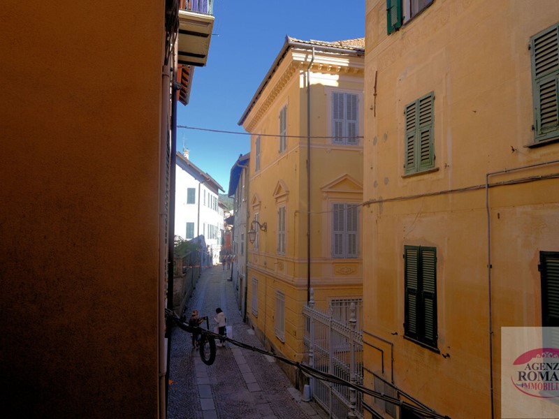 Quadrilocale in Vendita a Sassello, 72'000&euro;, 80 m²
