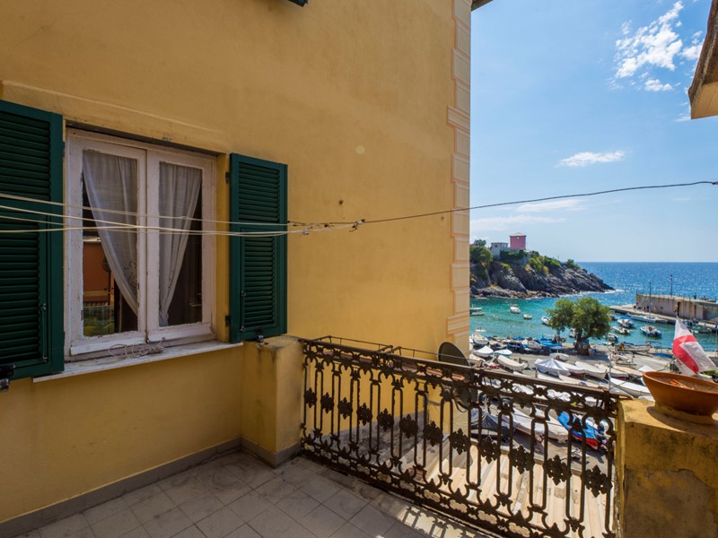 Appartamento in Vendita a Genova, zona Nervi, 433'000&euro;, 109 m²