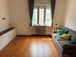 Bilocale in Affitto a Busto Arsizio, zona Centro, 650&euro;, 83 m², arredato