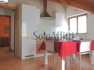 Bilocale in Affitto a Besana in Brianza, 750&euro;, 51 m², arredato, con Box