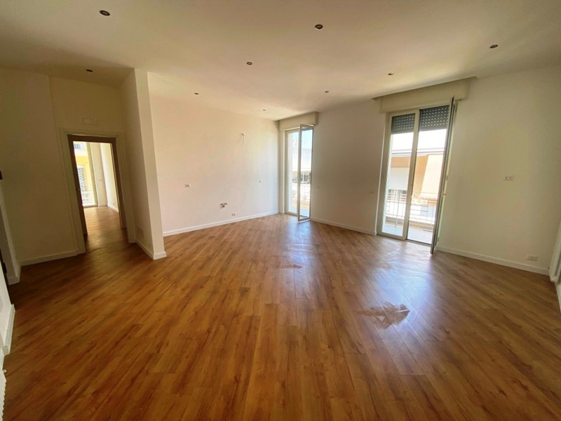 Trilocale in Vendita a Casamassima, 160'000&euro;, 85 m²