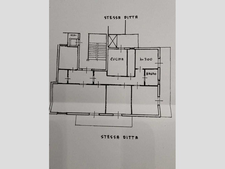 Appartamento in Vendita a Siracusa, zona Tunisi Grottasanta, 128'000&euro;, 159 m²