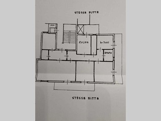 Appartamento in Vendita a Siracusa, zona Tunisi Grottasanta, 128'000&euro;, 159 m²