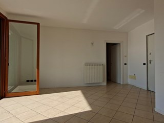 Trilocale in Vendita a Rudiano, zona Via Paolo Borsellino, 139'000&euro;, 85 m²