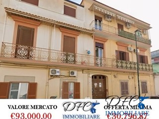 Quadrilocale in Vendita a Napoli, 30'796&euro;, 80 m²