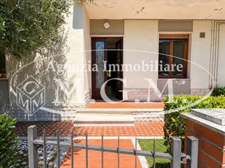 Appartamento in Vendita a Bientina, 162'000&euro;, 125 m², con Box