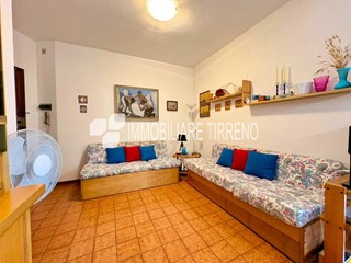 Trilocale in Vendita a Massa, zona Marina di Massa, 240'000&euro;, 70 m², arredato, con Box