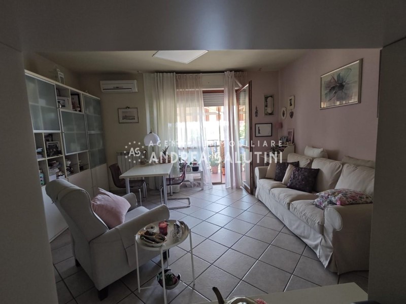 Bilocale in Vendita a Pontedera, 119'000&euro;, 62 m², con Box