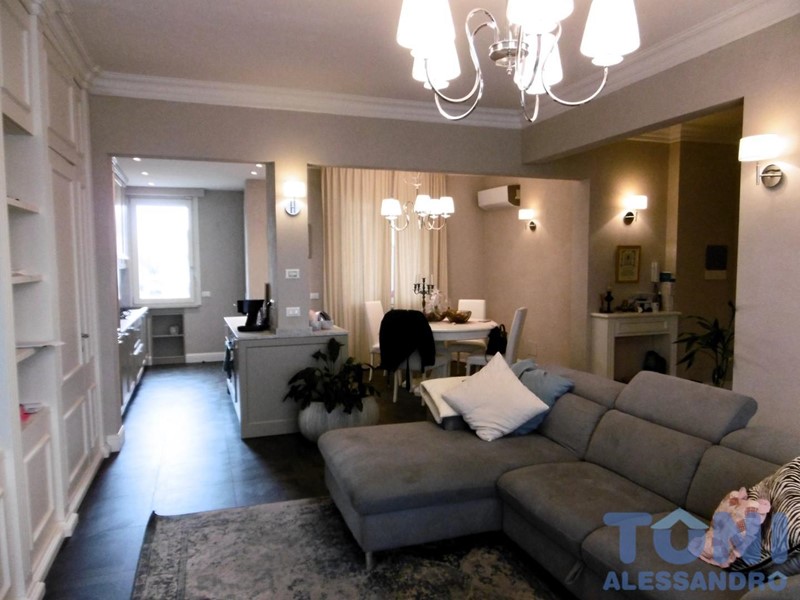 Quadrilocale in Vendita a Empoli, 350'000&euro;, 100 m², arredato