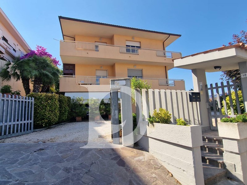 Appartamento in Vendita a Pescara, 260'000&euro;, 260 m²