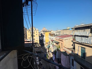 Quadrilocale in Vendita a Palermo, 73'000&euro;, 113 m²