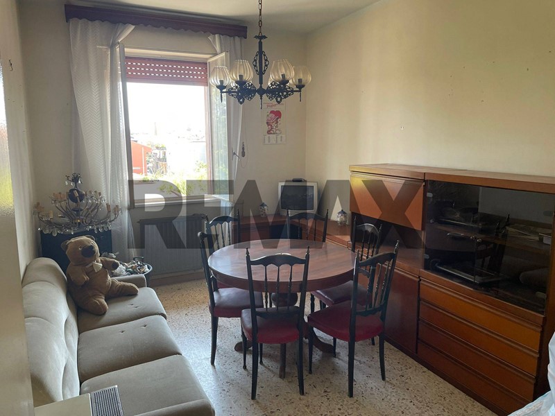 Appartamento in Vendita a Riposto, 55'000&euro;, 122 m²