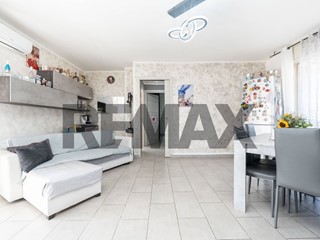 Trilocale in Vendita a Catania, 99'000&euro;, 70 m²