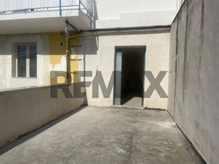 Bilocale in Vendita a Torre del Greco, 125'000&euro;, 75 m²