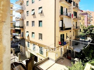 Trilocale in Vendita a Savona, 140'000&euro;, 60 m²