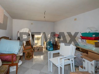 Trilocale in Vendita a Caltagirone, 27'000&euro;, 68 m²