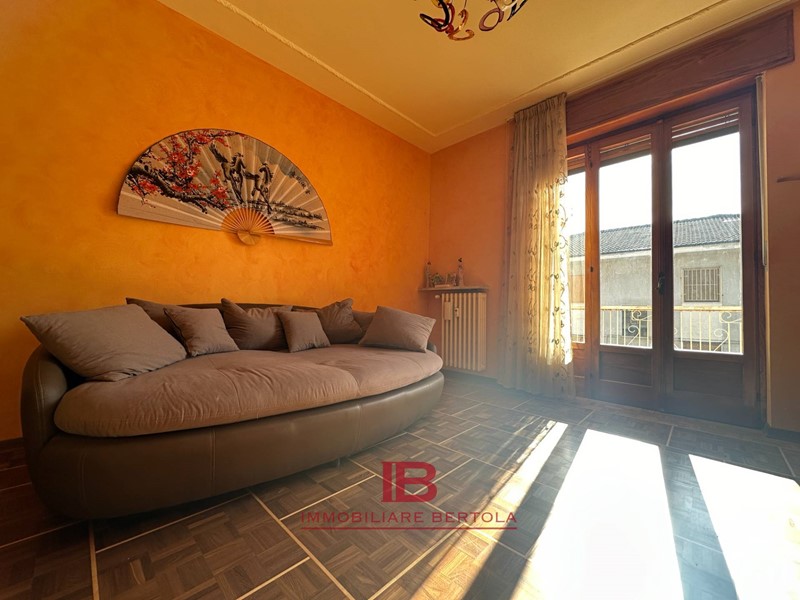 Appartamento in Vendita a Busca, 80'000&euro;, 105 m²