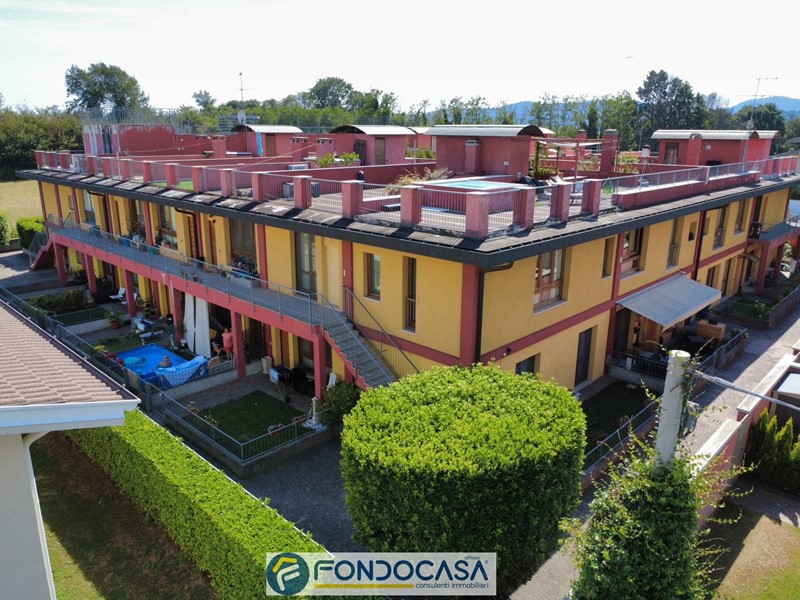 Attico in Vendita a Passirano, 280'000&euro;, 175 m²