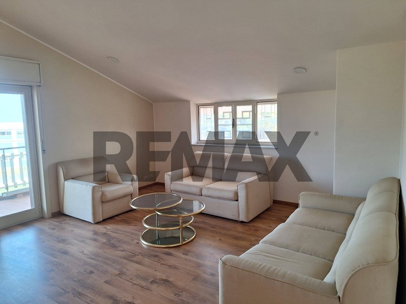 Attico in Vendita a Pedara, 160'000&euro;, 85 m²