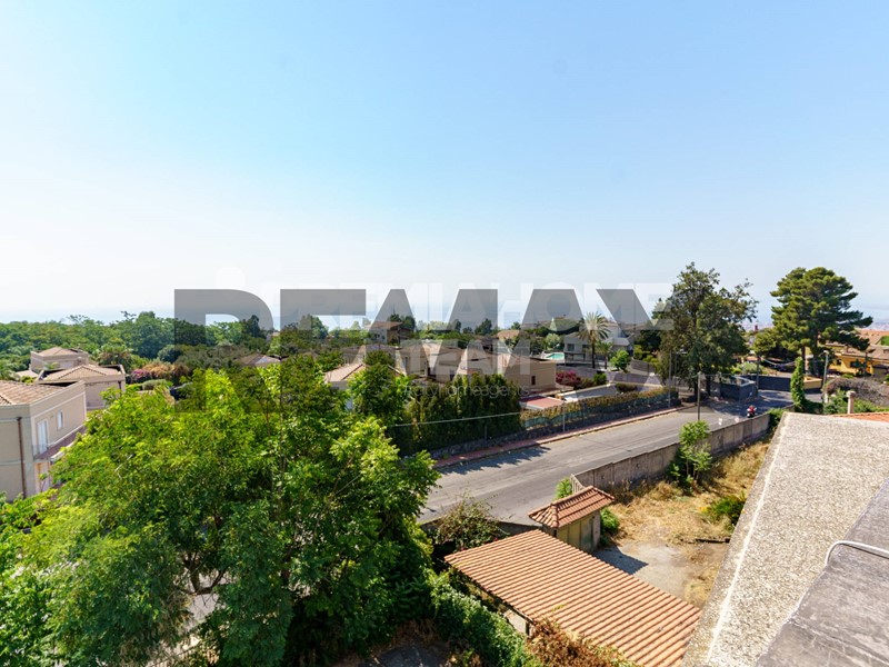 Appartamento in Vendita a San Giovanni la Punta, 180'000&euro;, 164 m²