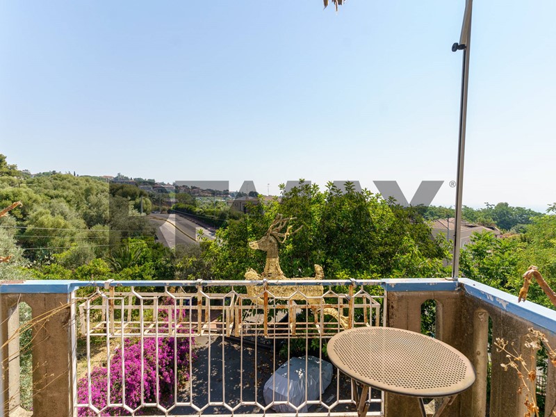 Appartamento in Vendita a San Giovanni la Punta, 180'000&euro;, 164 m²