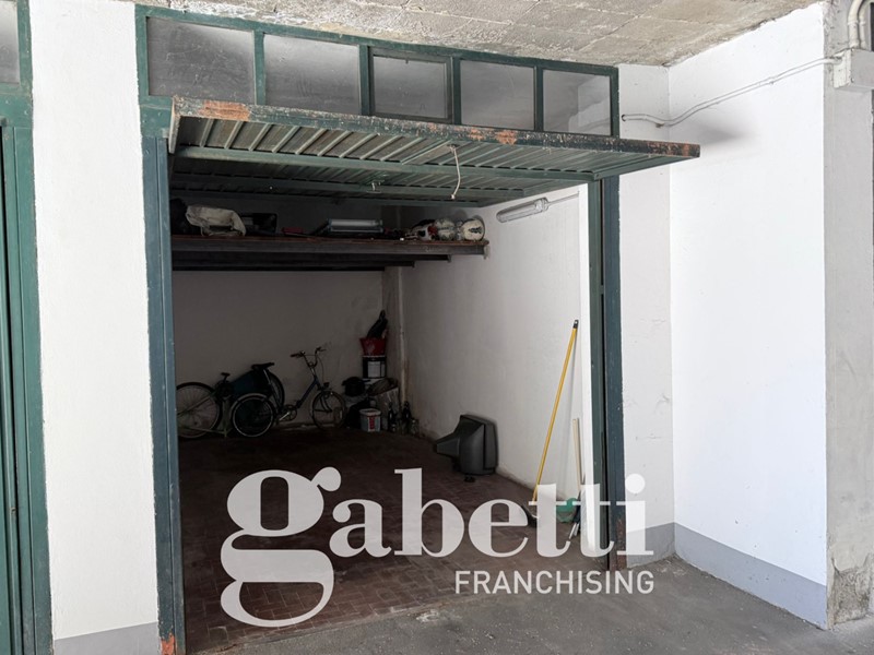 Bilocale in Vendita a Torino, 49'000&euro;, 54 m², arredato, con Box
