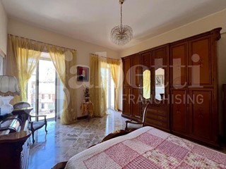 Trilocale in Vendita a Siracusa, 77'000&euro;, 79 m²