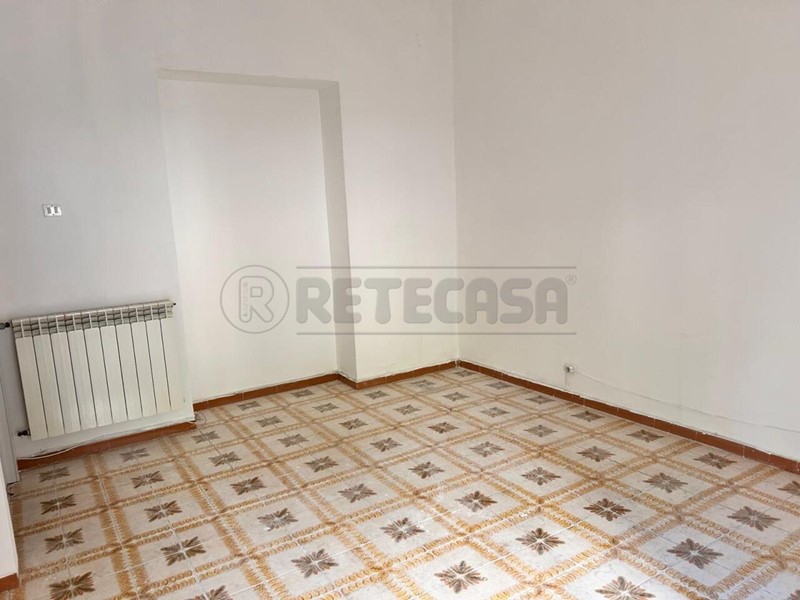Bilocale in Vendita a Caltanissetta, 28'000&euro;, 58 m²