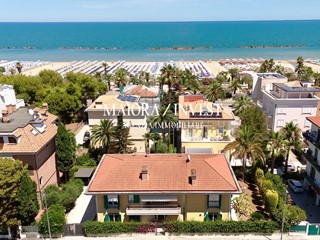 Appartamento in Vendita a San Benedetto del Tronto, 750'000&euro;, 240 m²