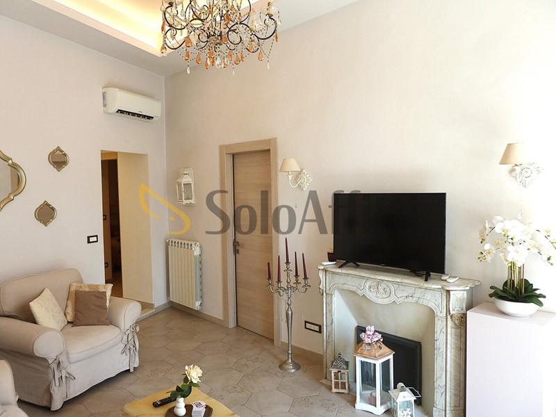 Appartamento in Affitto a Sanremo, 1'200&euro;, 86 m², arredato