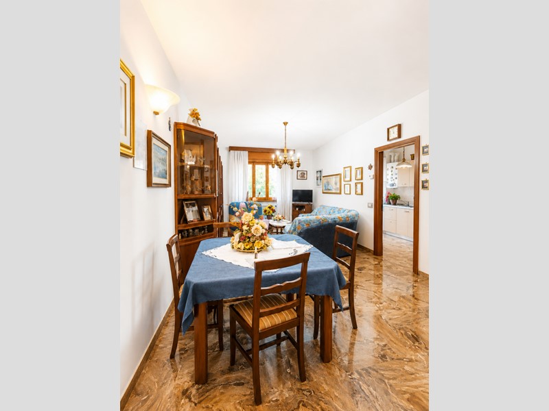 Appartamento in Vendita a Aulla, 110'000&euro;, 120 m², con Box