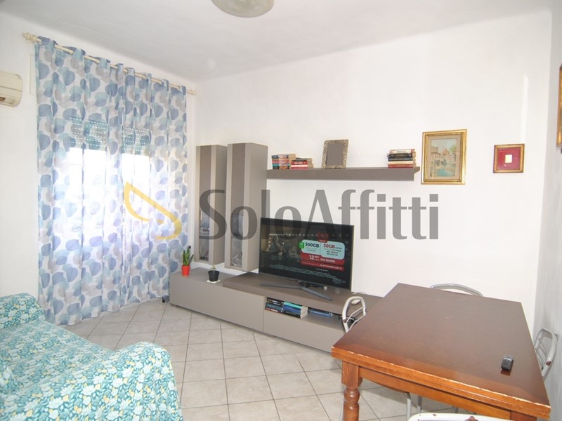 Trilocale in Affitto a Livorno, zona Garibaldi, 600&euro;, 40 m², arredato