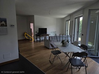 Quadrilocale in Affitto a Chieri, zona Turriglie, 1'200&euro;, 110 m², con Box