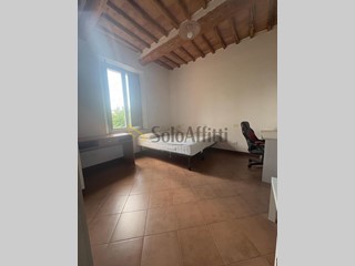 Quadrilocale in Affitto a Siena, zona Acquacalda Petriccio Uncinello, 950&euro;, 80 m², arredato