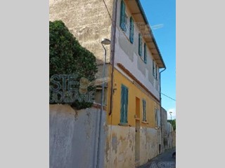 Quadrilocale in Vendita a Capannoli, 31'500&euro;, 78 m²
