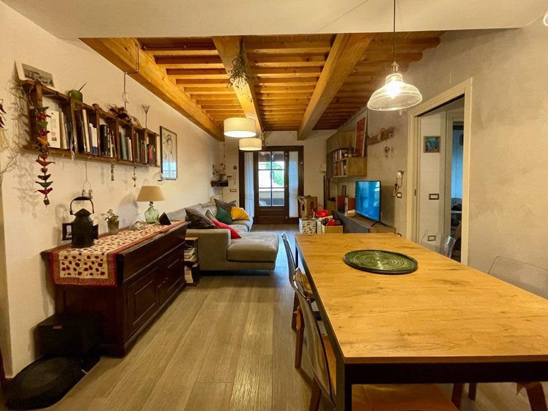 Trilocale in Vendita a Calcinaia, zona Oltrarno, 198'000&euro;, 70 m², con Box
