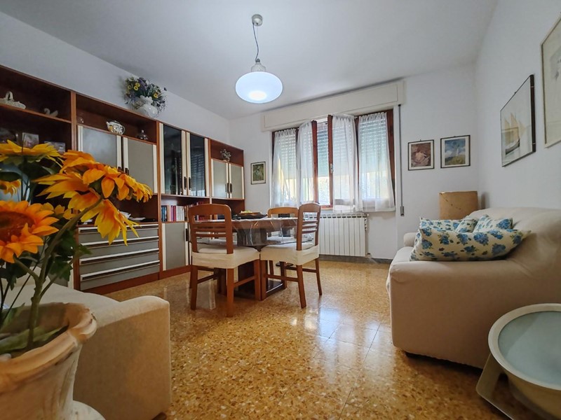 Trilocale in Vendita a Massa, 130'000&euro;, 58 m²