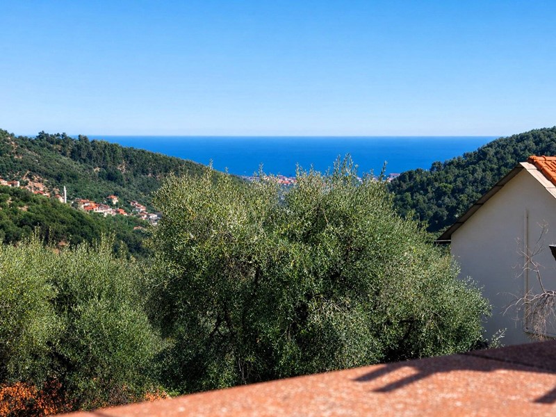Bilocale in Vendita a Diano Arentino, 98'000&euro;, 61 m²