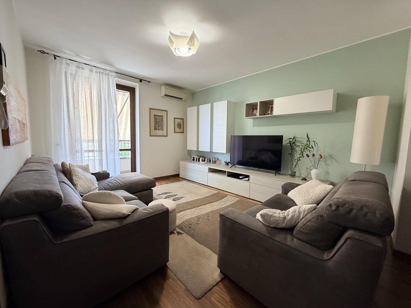 Trilocale in Vendita a Gallarate, 240'000&euro;, 140 m²