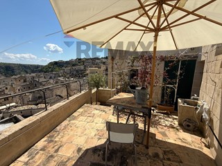 Appartamento in Vendita a Matera, 750'000&euro;, 250 m²