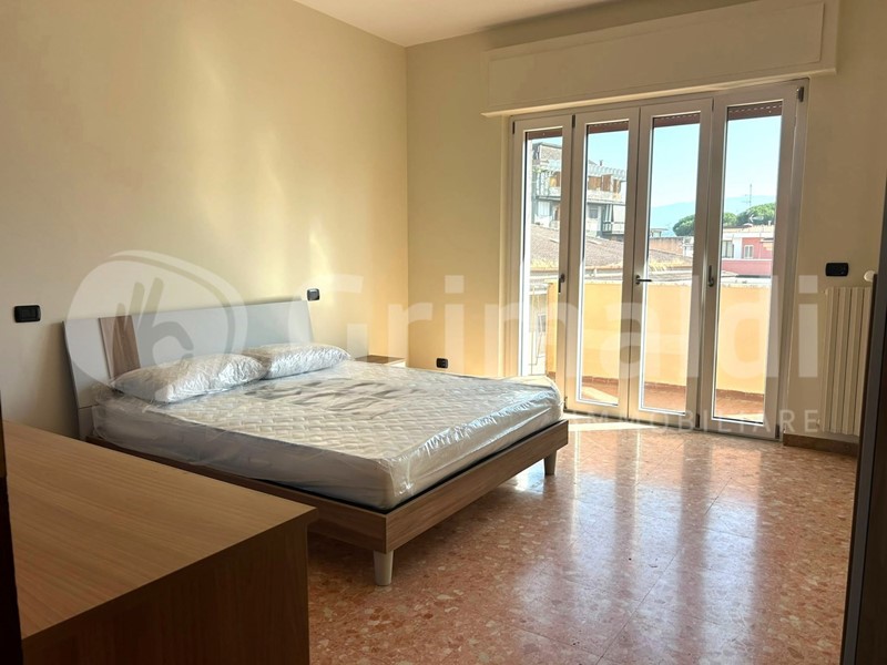 Appartamento in Affitto a Benevento, 800&euro;, 150 m², arredato